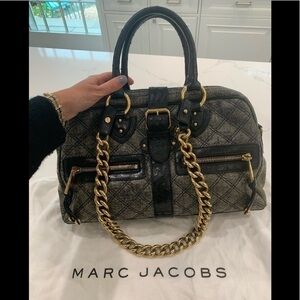 𝅺MARC JACOB Vintage runway bag early 2000’s leather w/ heavy gold chain accent